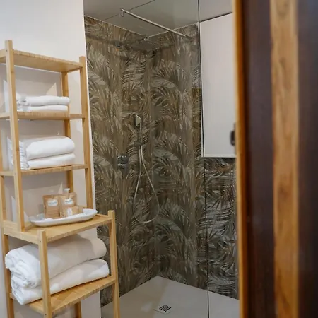 R-home Li Cuti Apartman