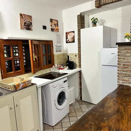 R-home Li Cuti Apartman