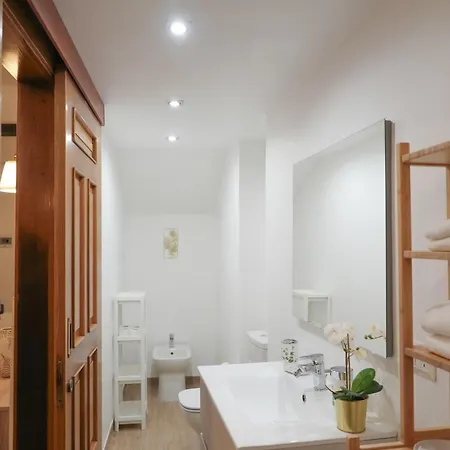 Apartment R-home Li Cuti Catania